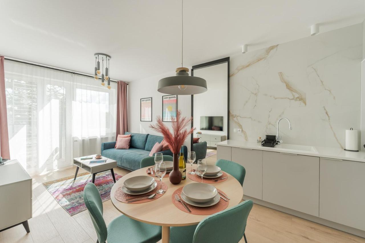 Sunset Vibes Apartment โควอบเซก ภายนอก รูปภาพ