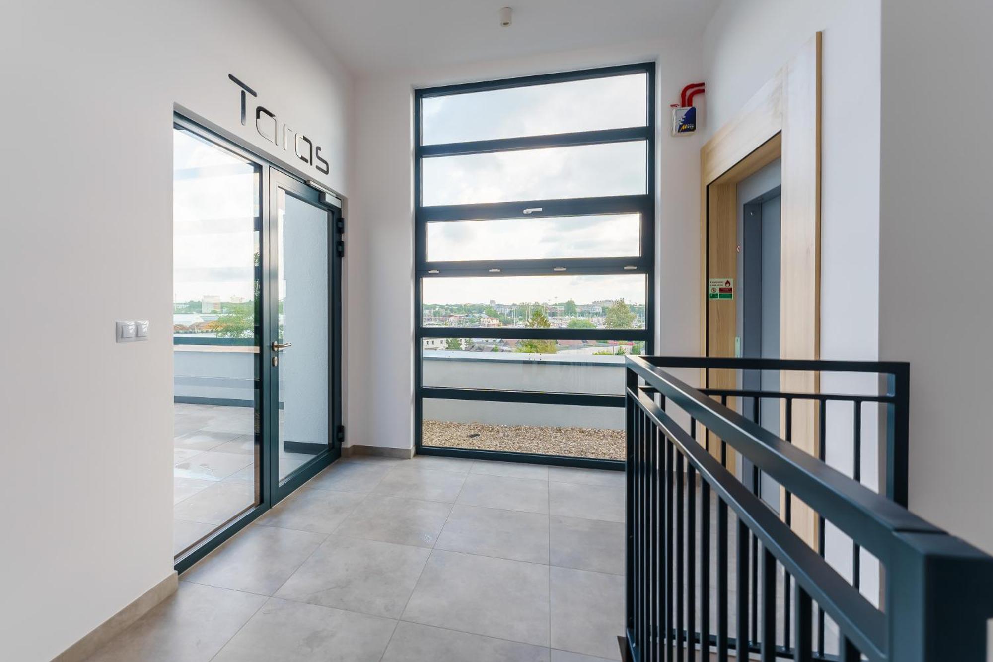 Sunset Vibes Apartment โควอบเซก ภายนอก รูปภาพ